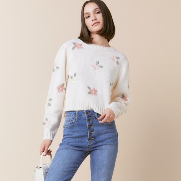 Clarissa Flower Embroidered Pullover | Francesca’s - Picture 2 of 5